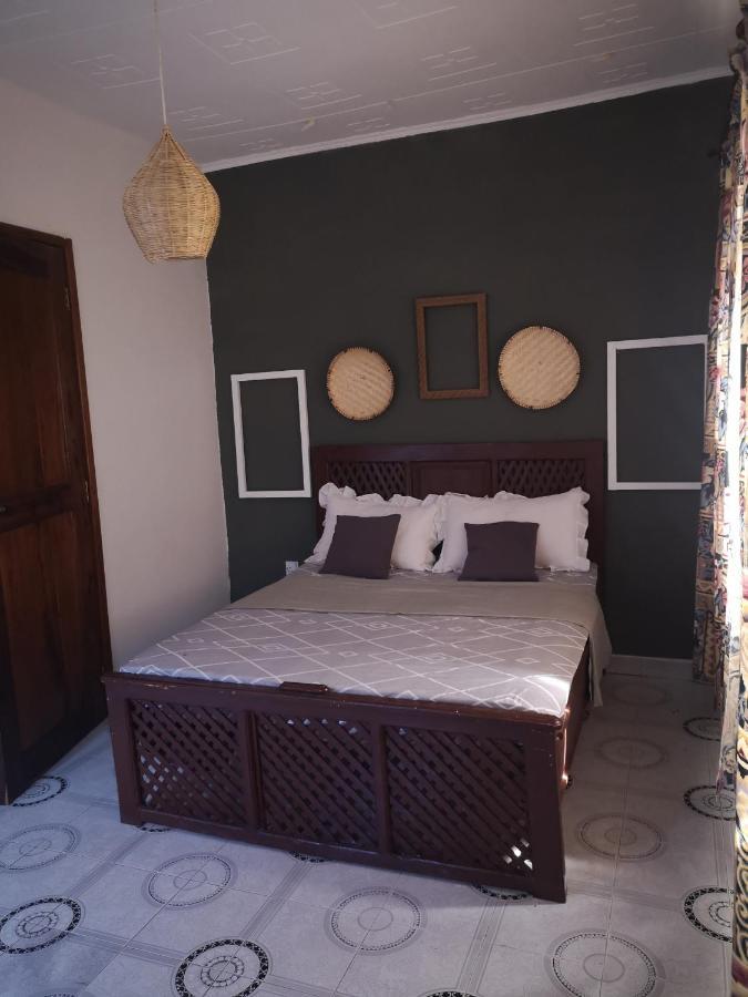 Safari Adventures-House Bed & Breakfast Arusha Exterior photo