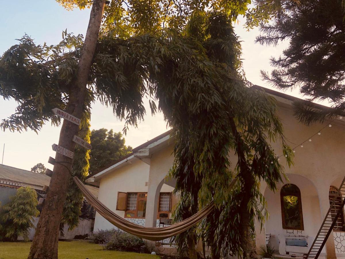 Safari Adventures-House Bed & Breakfast Arusha Exterior photo