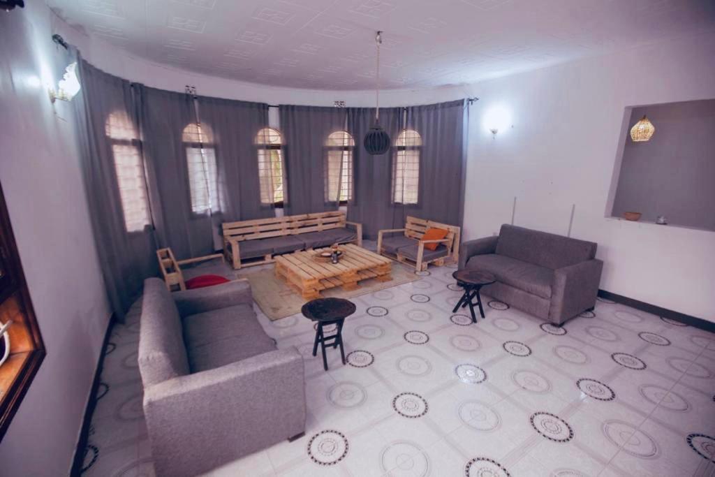 Safari Adventures-House Bed & Breakfast Arusha Exterior photo