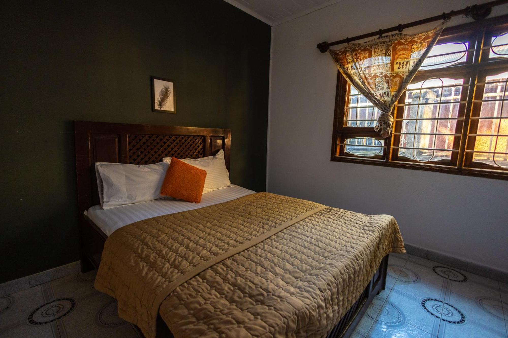 Safari Adventures-House Bed & Breakfast Arusha Exterior photo